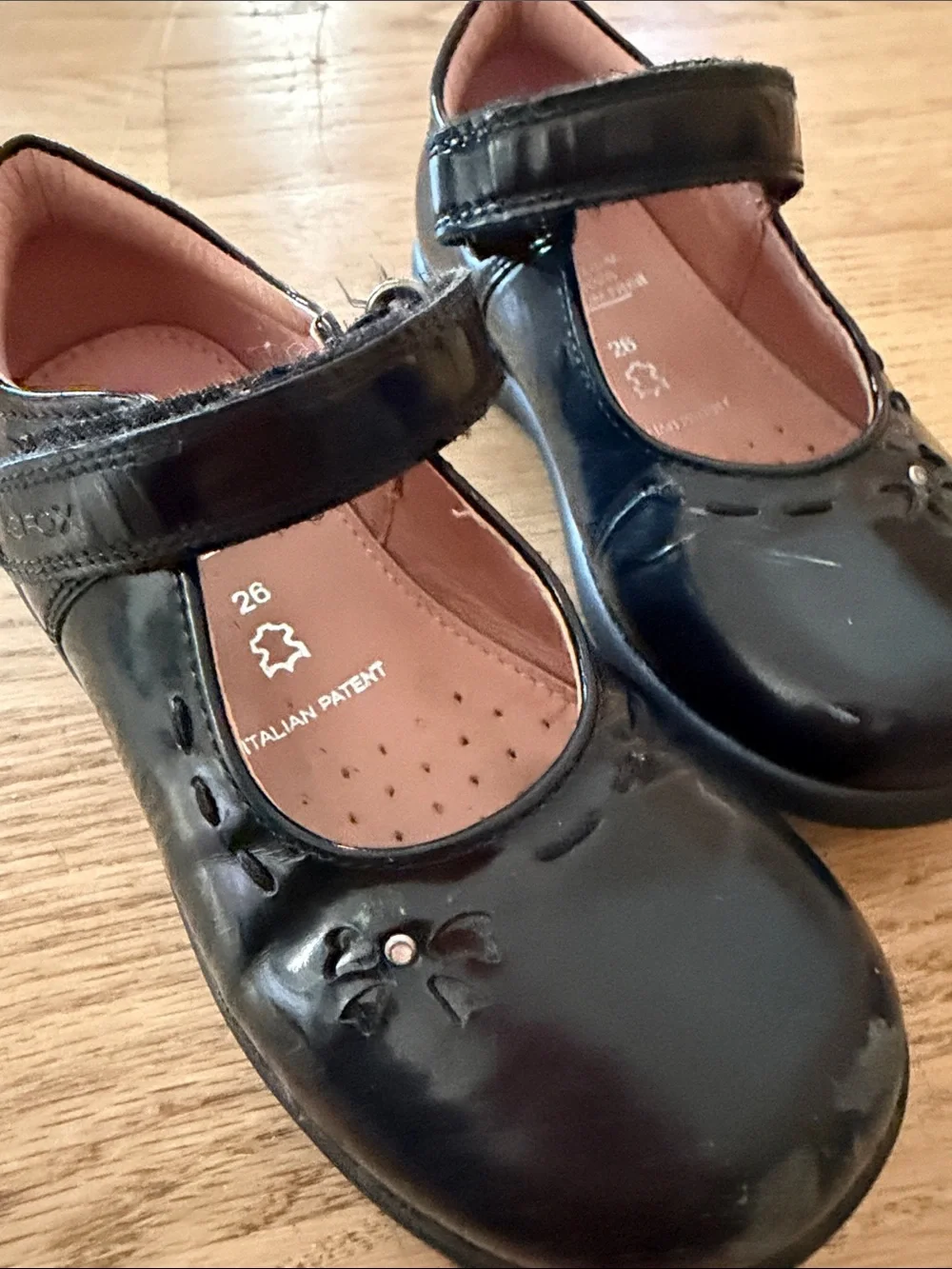 GEOX Respira Girls Black Patent Mary Jane non-marking Anti-shock Shoes EUR sz 26